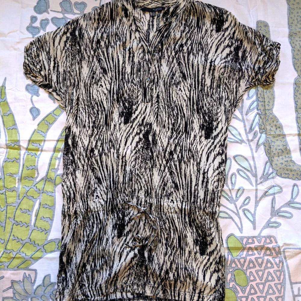 Plastic Island black/white printed dress